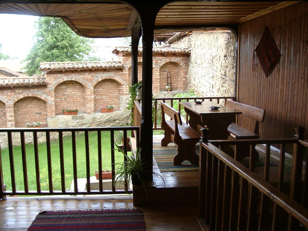 Sarafova Guest House Koprivshtitsa Bagian luar foto